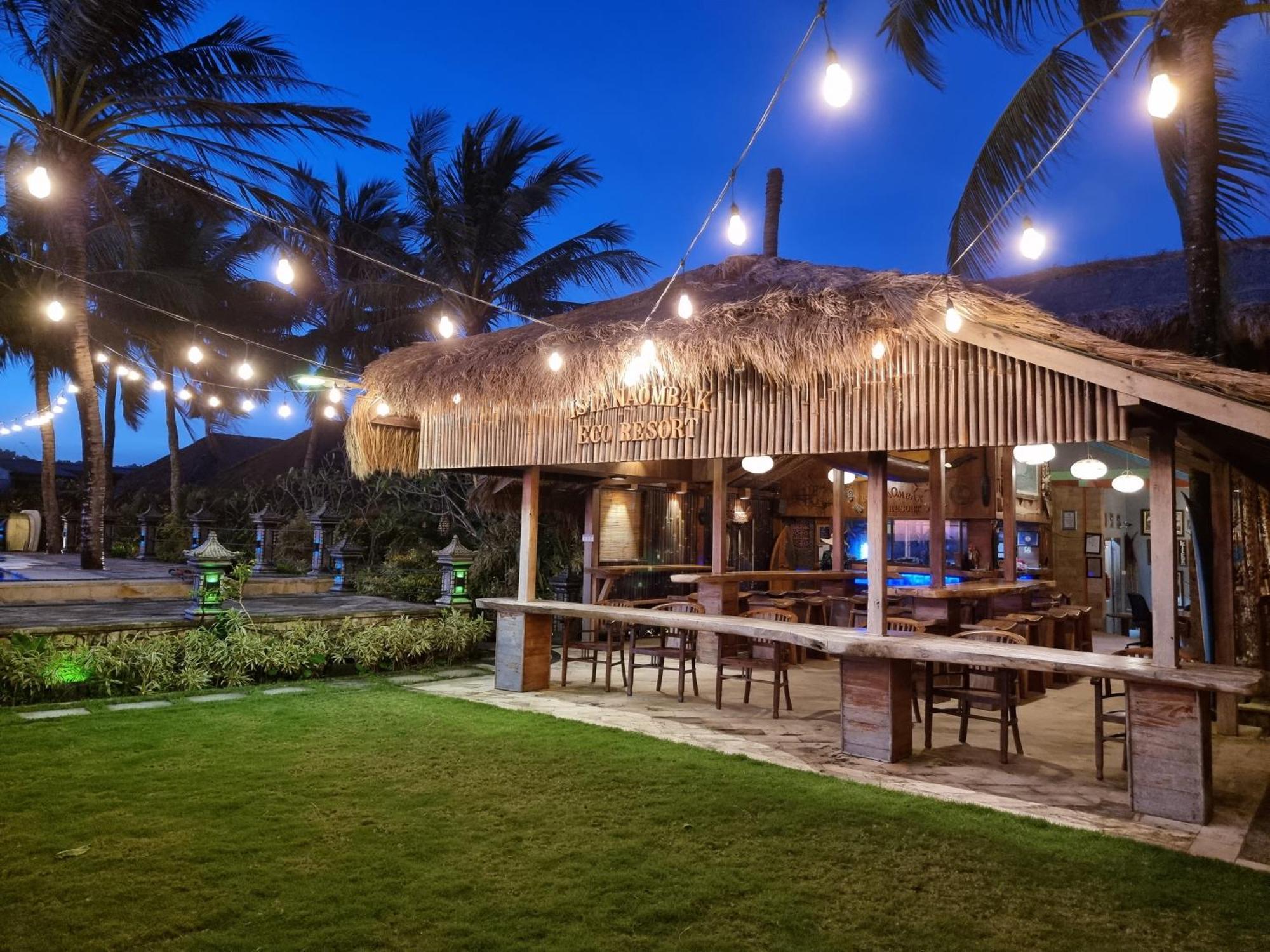 Istana Ombak Eco Resort Pacitan Eksteriør bilde