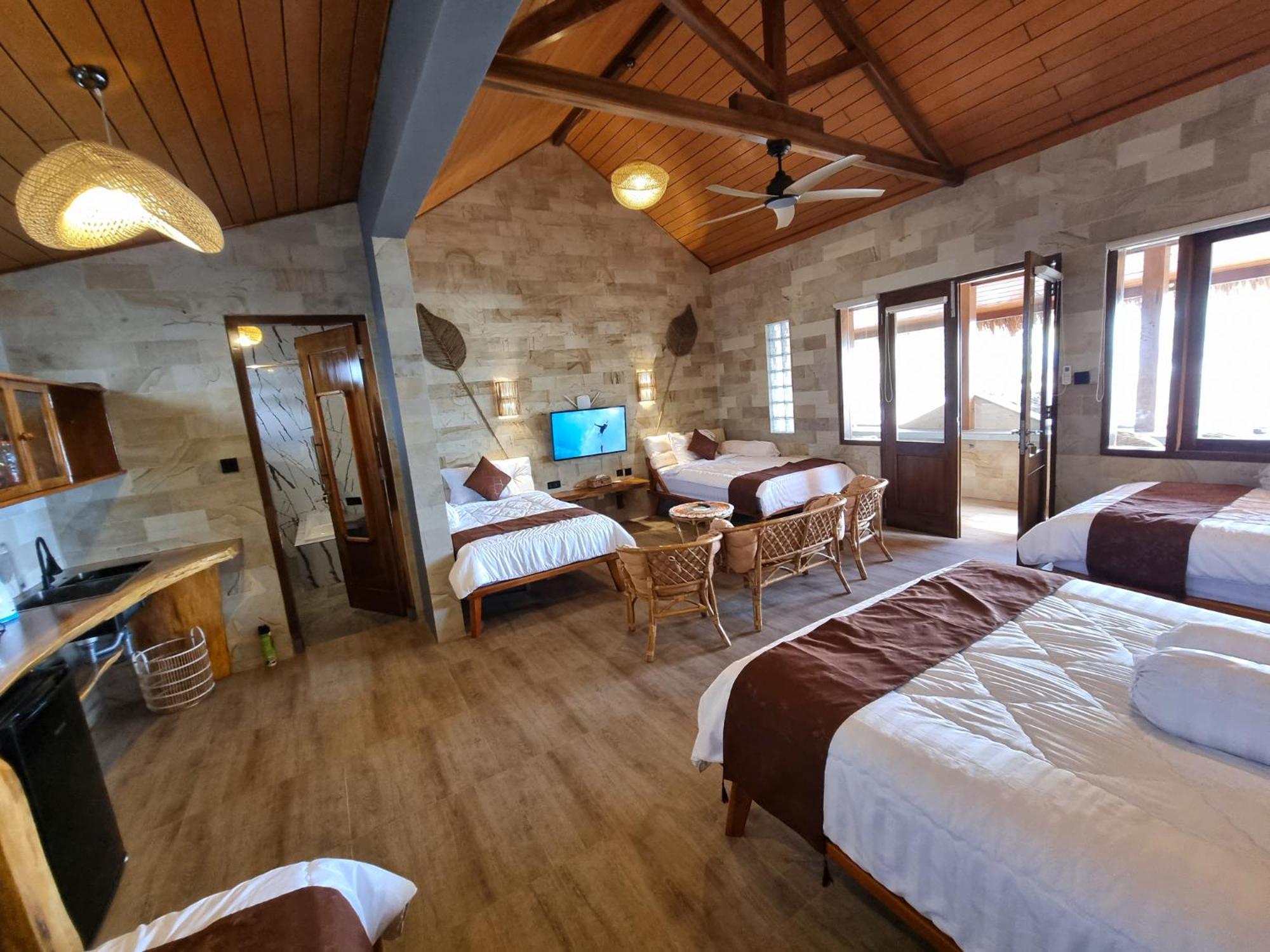 Istana Ombak Eco Resort Pacitan Eksteriør bilde